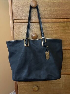 Longchamp LM Cuir Black Tote with Gold Trim and Hardware